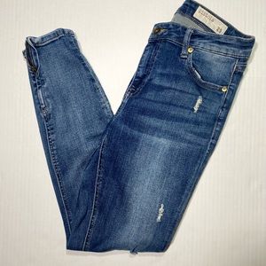 🦄🦋Pistola Dark Wash Distressed Slim Jeans With Zippers At the Bottom Size 29